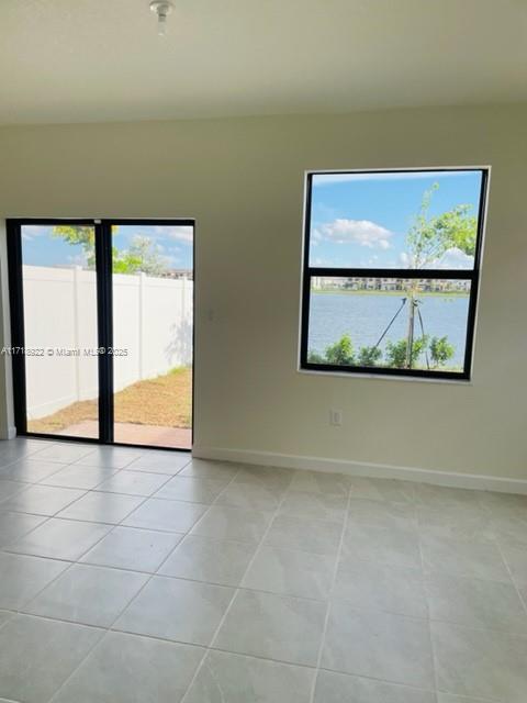 AQUABELLA NORTH - Residential Lease