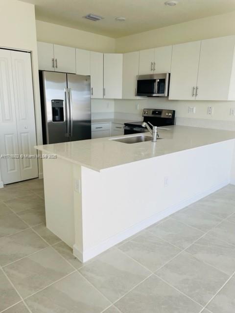AQUABELLA NORTH - Residential Lease