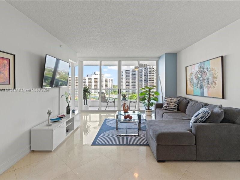 21055 Yacht Club Dr 1007, Aventura, Miami-Dade County, Florida - 2 Bedrooms  
2 Bathrooms - 