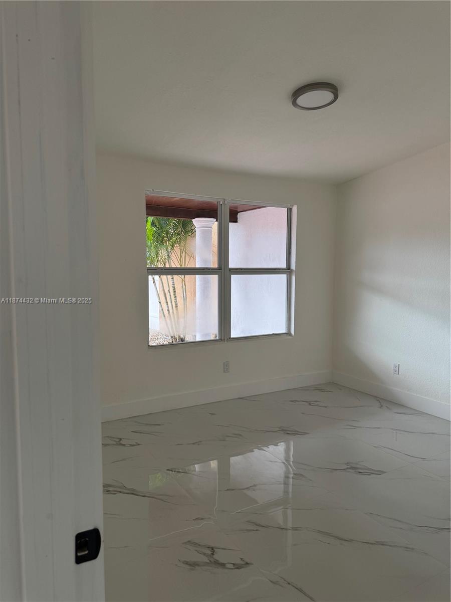 VISTA VERDE CLUSTERS UNIT - Residential