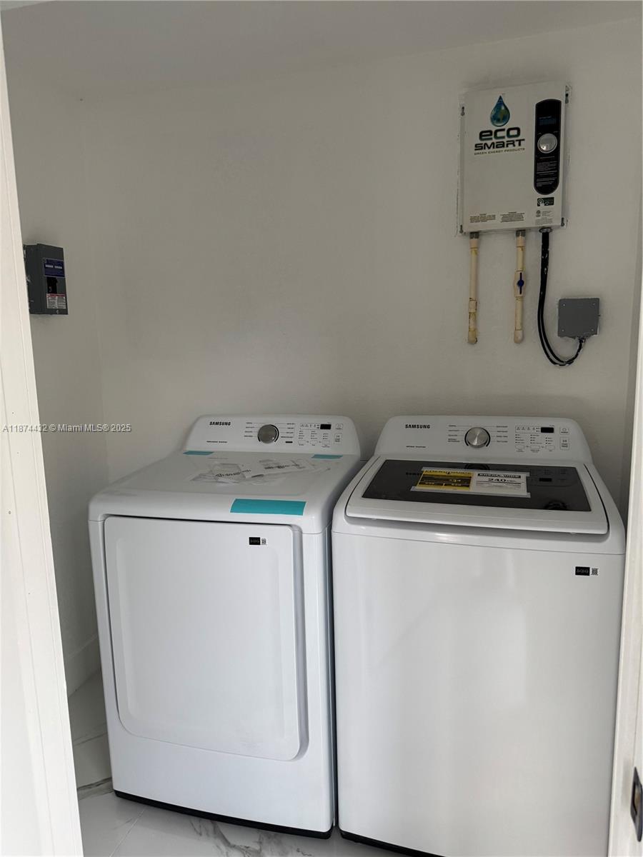 VISTA VERDE CLUSTERS UNIT - Residential