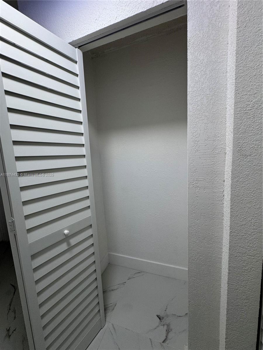 VISTA VERDE CLUSTERS UNIT - Residential