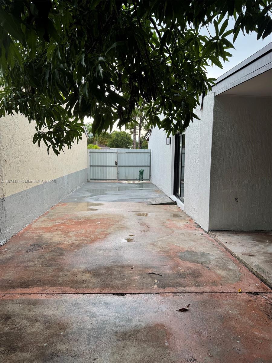 VISTA VERDE CLUSTERS UNIT - Residential