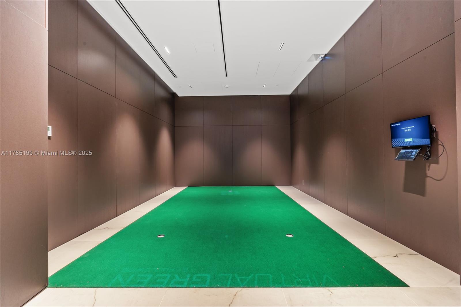 ASTON MARTIN RESIDENCES - Residential