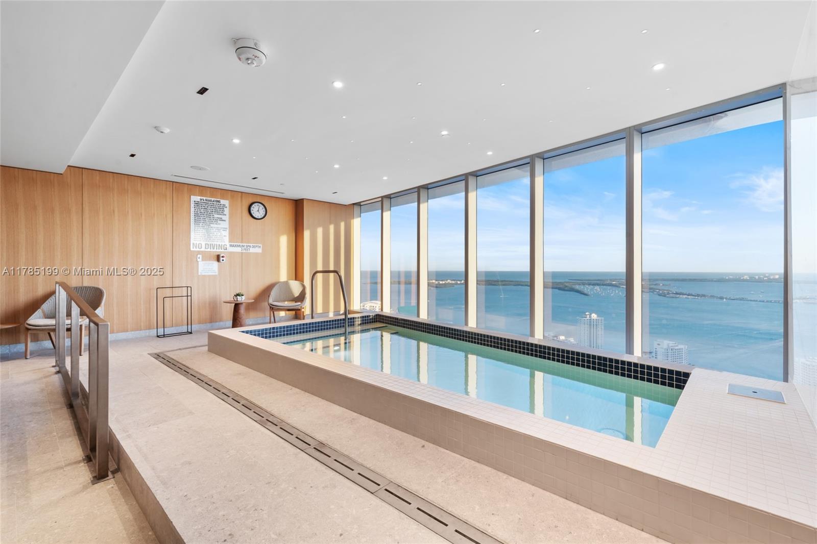 ASTON MARTIN RESIDENCES - Residential