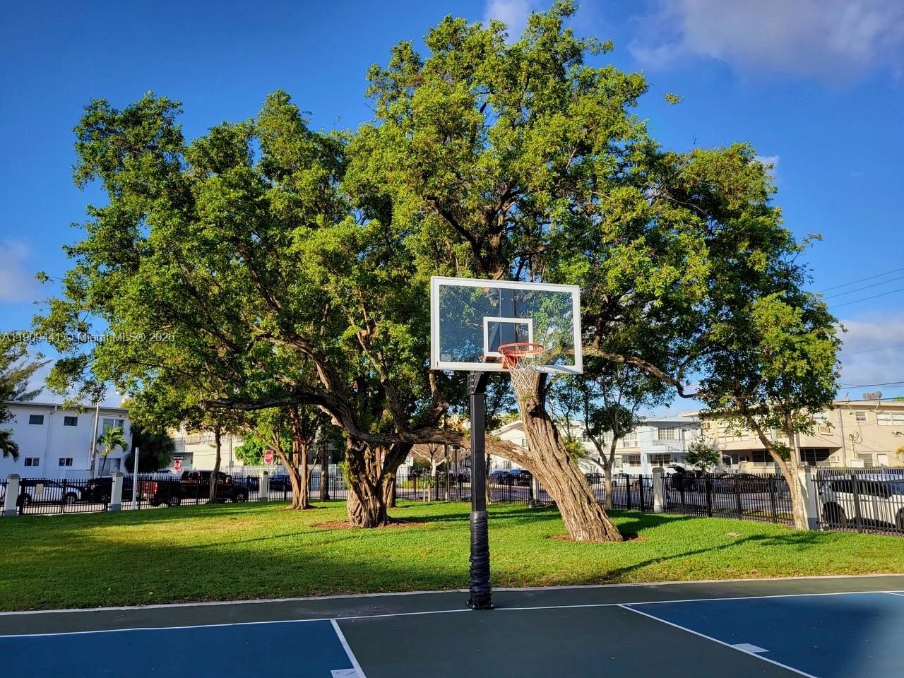 CREEK CLUB CONDO NO 2 INC - Residential Lease