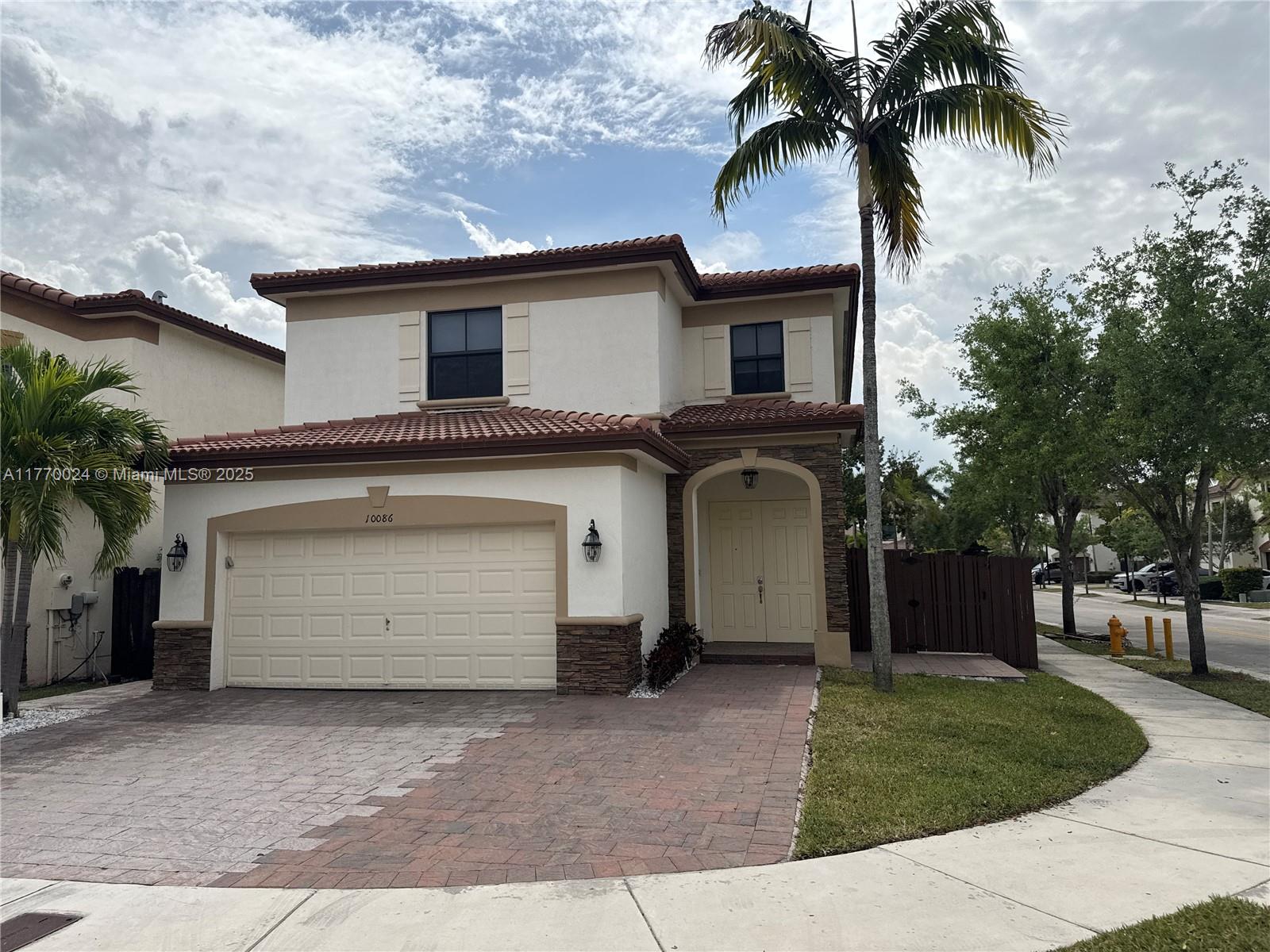 ISLES AT GRAND BAY - Residential