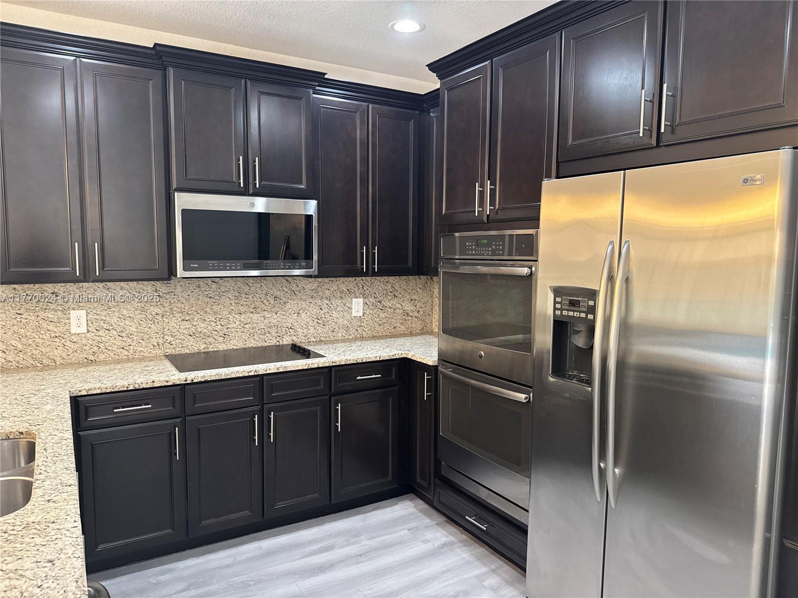 ISLES AT GRAND BAY - Residential