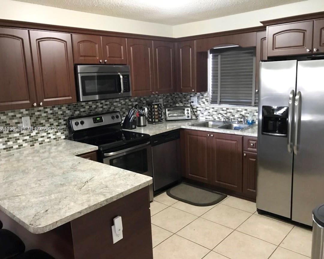 MAJESTIC ESTATES 2ND ADDN - Residential