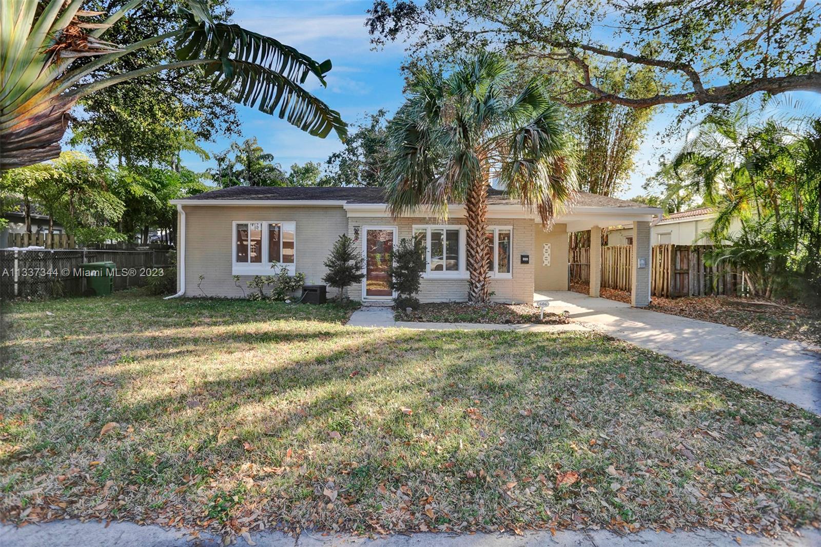 LAUDERDALE PINES - Residential Lease