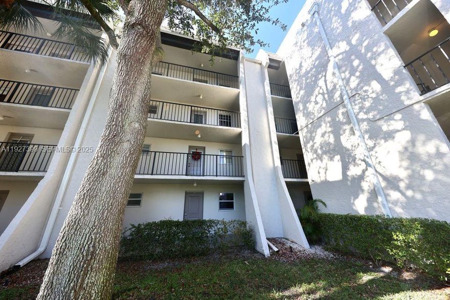 Move right into this bright and updated first floor condo, featuring a remodeled kitchen and bathroom, new appliances, and impact windows throughout for safety and peace of mind. Unit 106 offers a comfortable, low-maintenance lifestyle in a friendly, amenity-rich community with pool, clubhouse, and serene views.

Owner financing available, making this an ideal opportunity for first-time buyers, downsizers, or investors seeking a turnkey property in one of Davie’s most desirable neighborhoods.