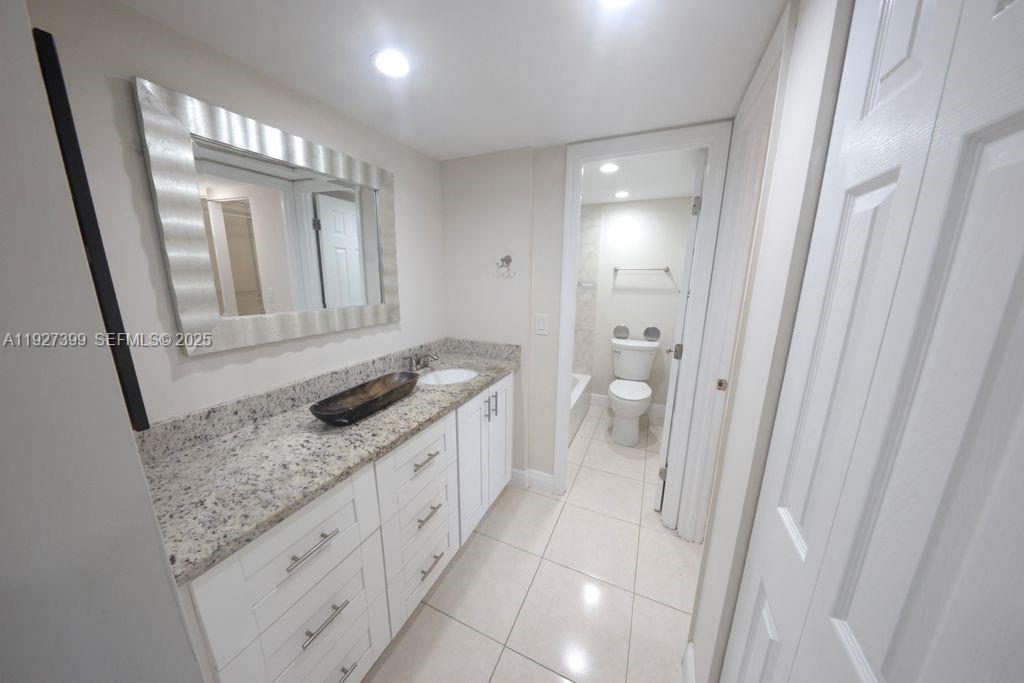 POINCIANA 5 OF PINE ISLAN - Residential