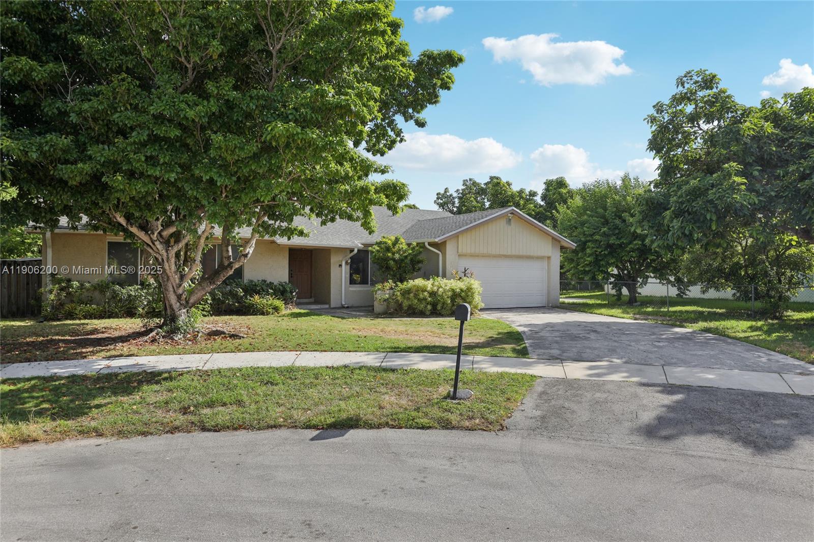 HARRIEL ESTATES - Residential