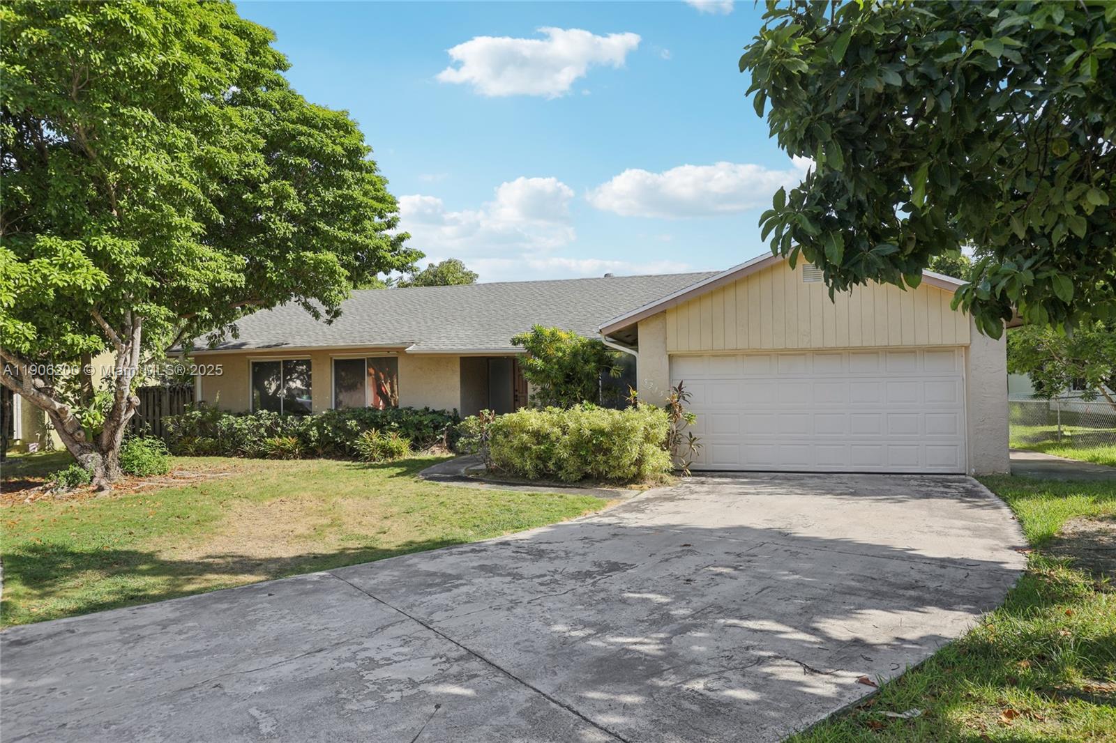 HARRIEL ESTATES - Residential