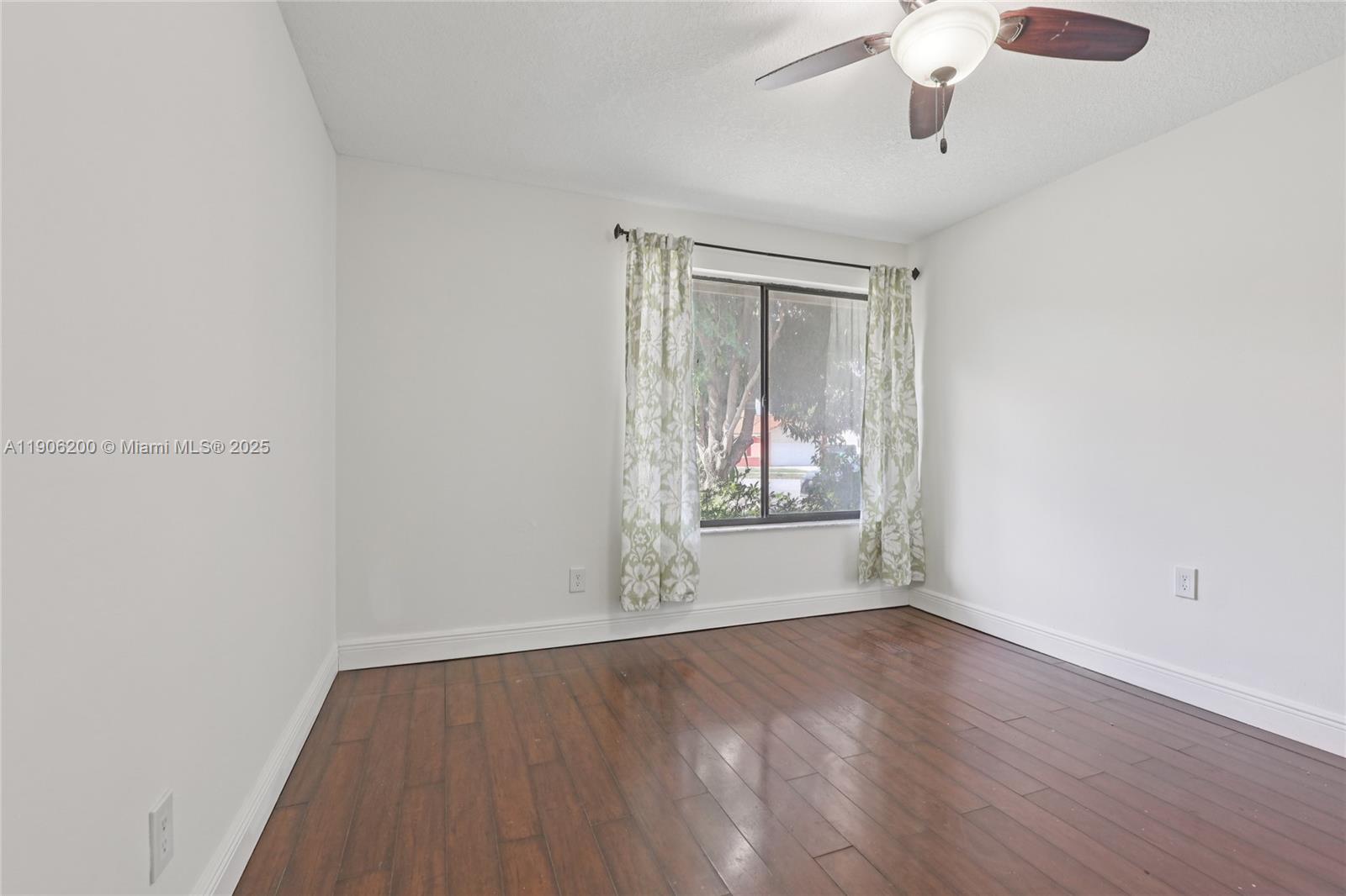 HARRIEL ESTATES - Residential