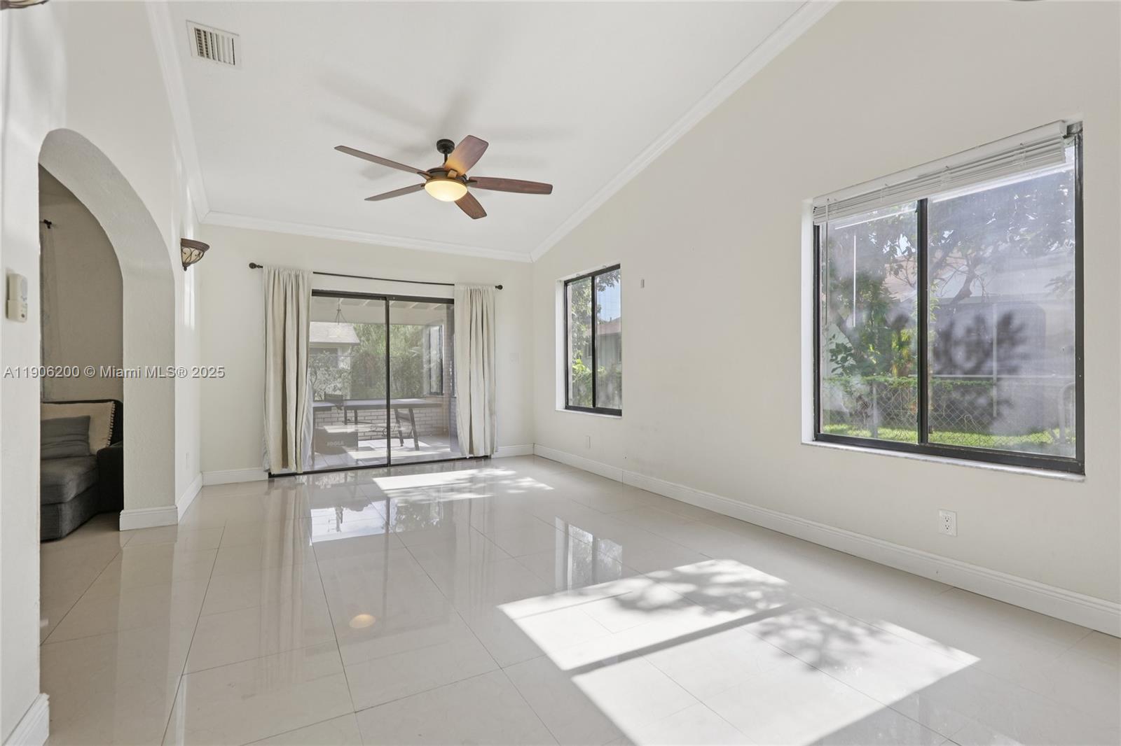 HARRIEL ESTATES - Residential