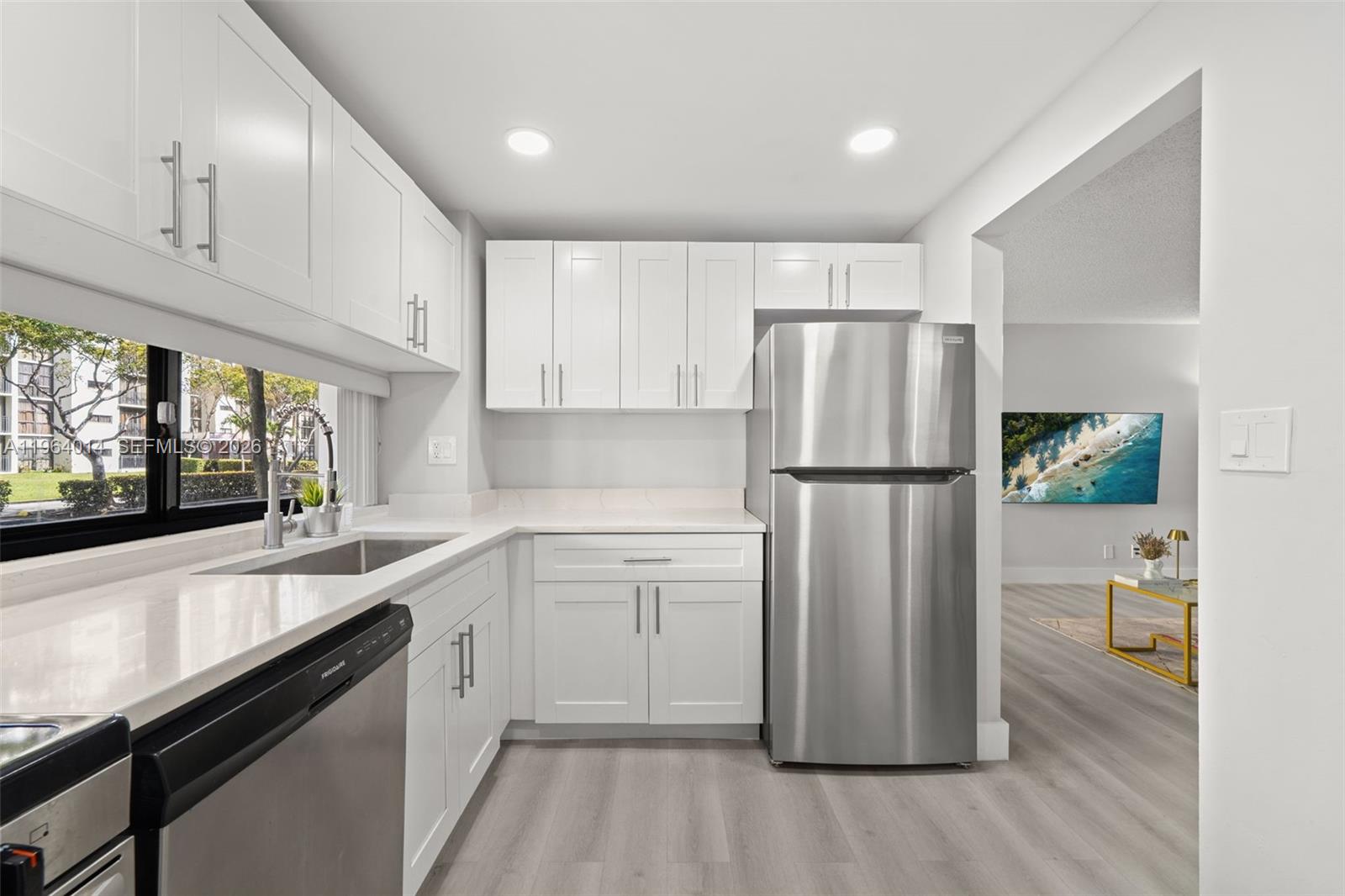 PLAZA OF AMERICAS CONDO P - Residential