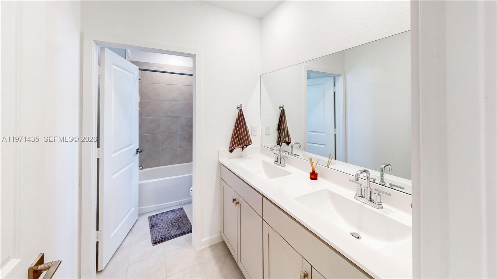 CEDAR AT KEYS GATE - Residential