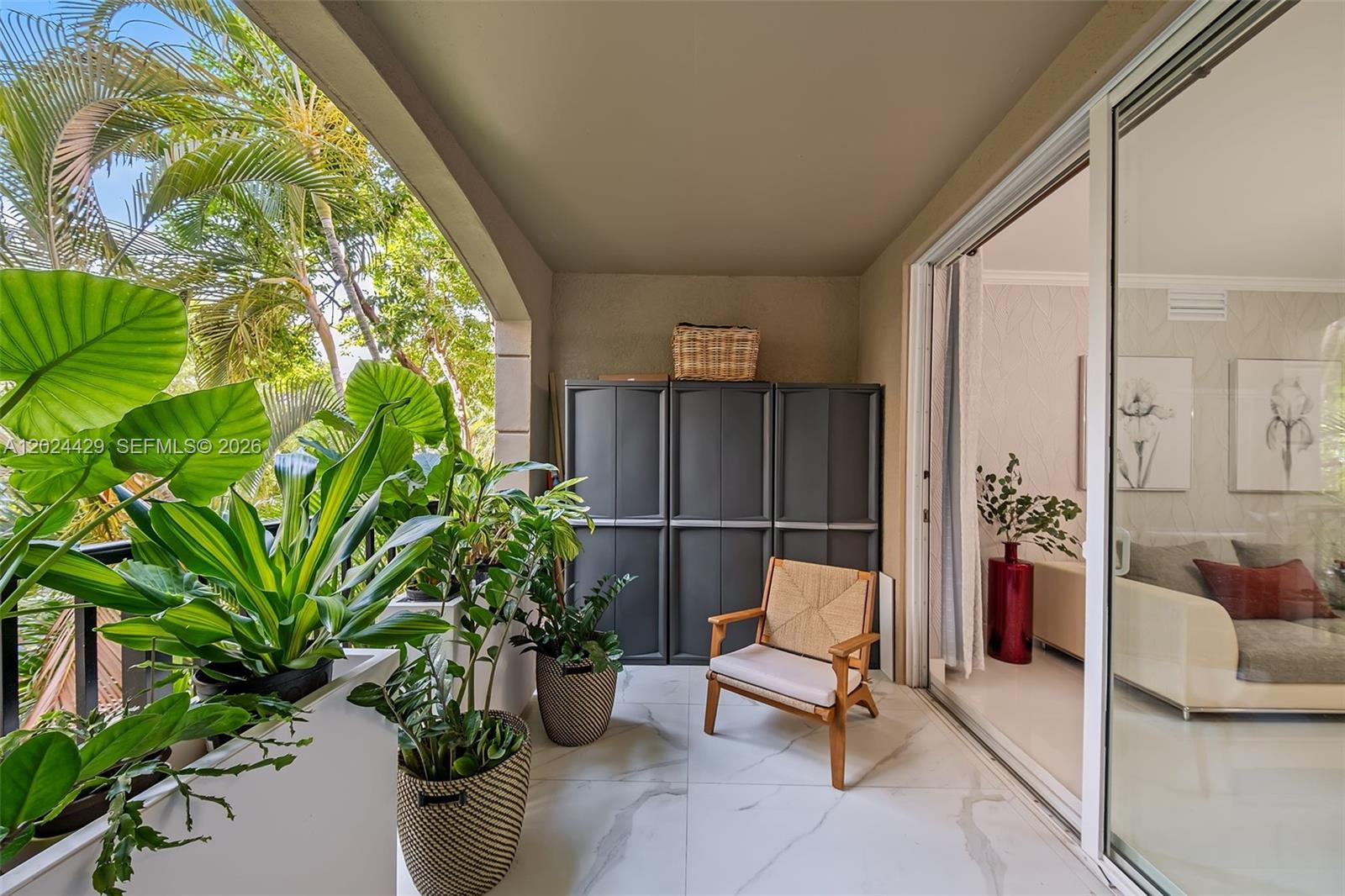 PORTO BELLAGIO CONDO - Residential