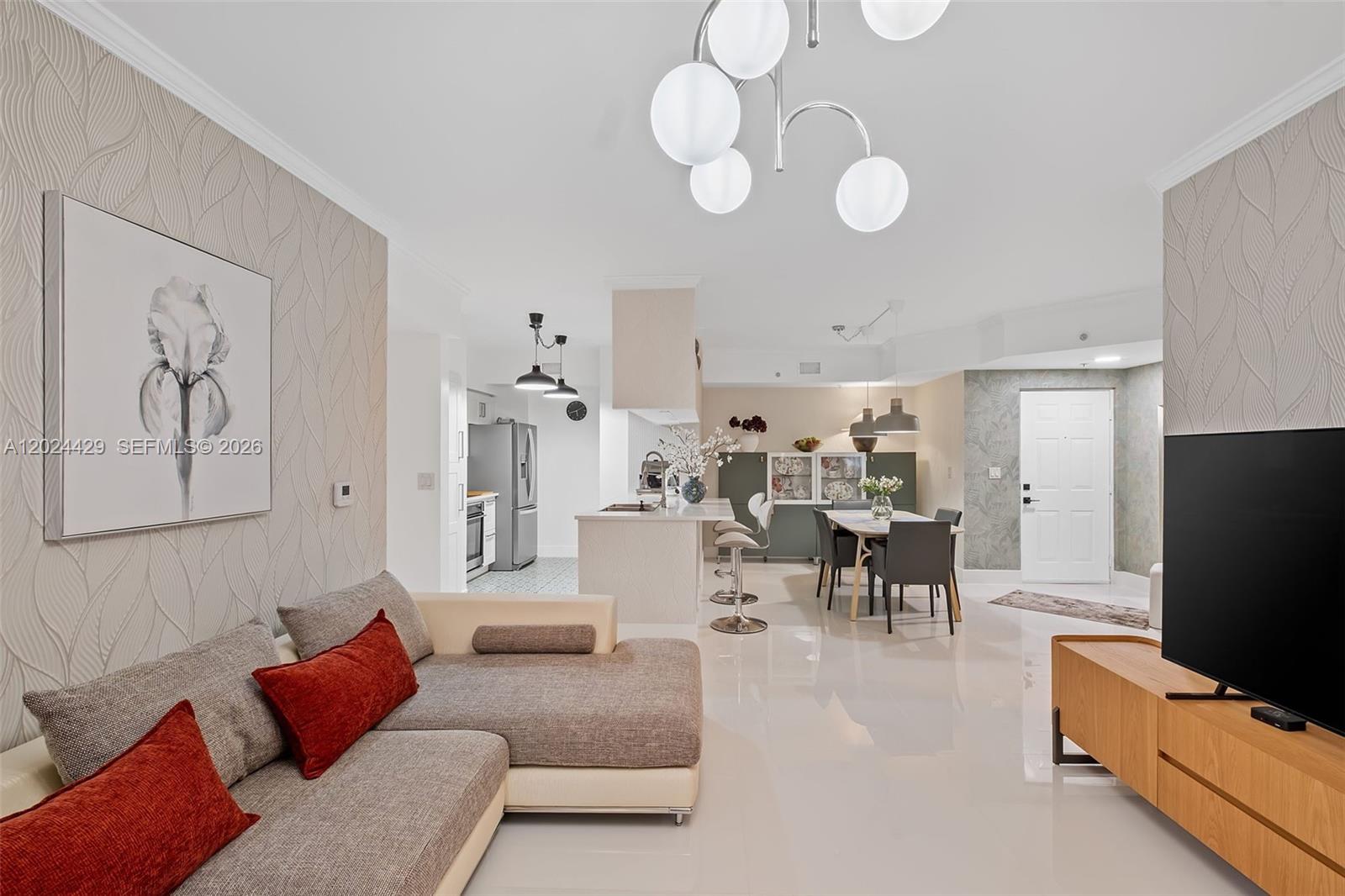 PORTO BELLAGIO CONDO - Residential