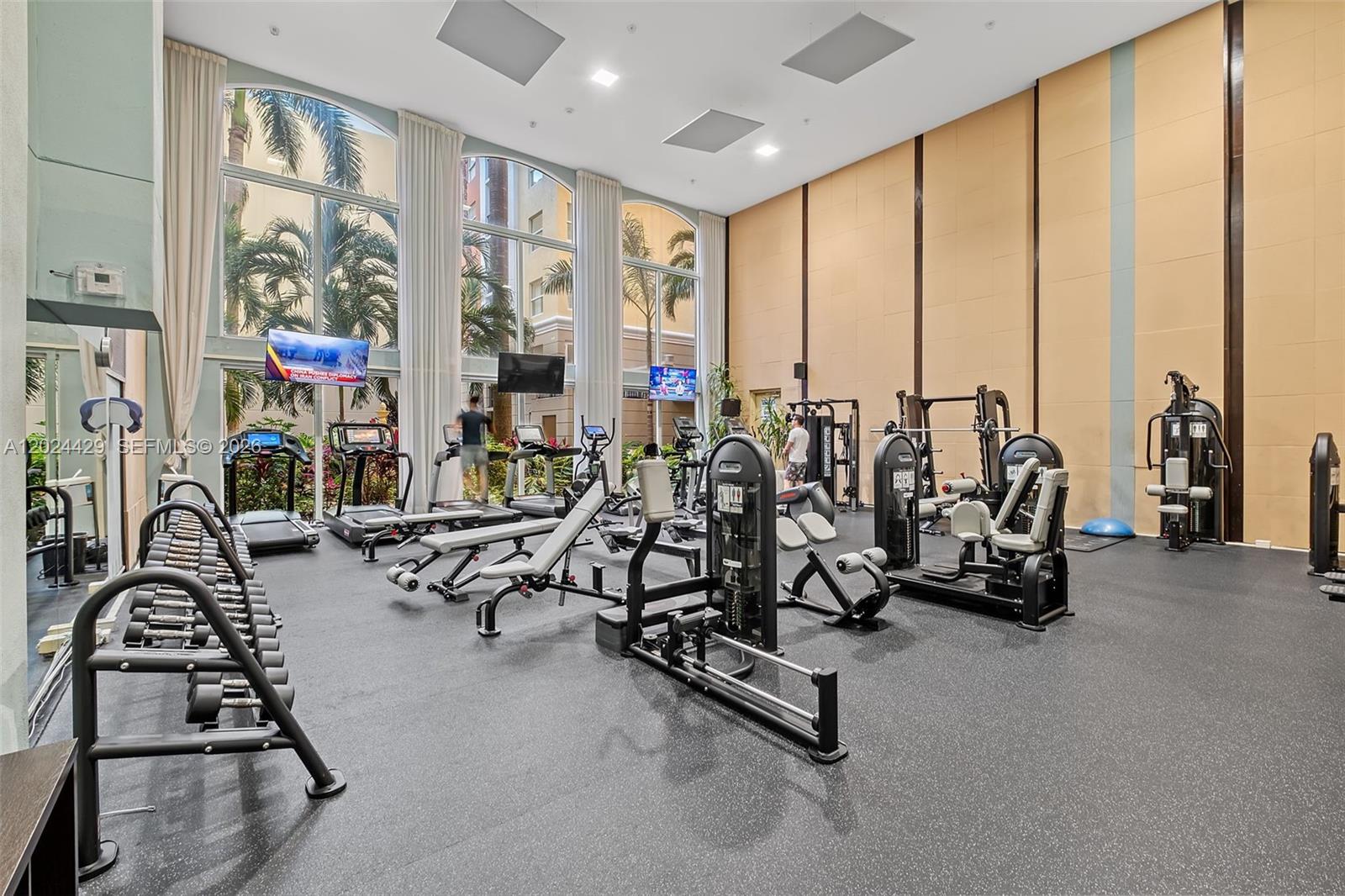 PORTO BELLAGIO CONDO - Residential