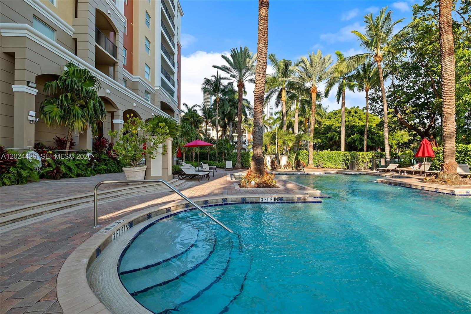 PORTO BELLAGIO CONDO - Residential