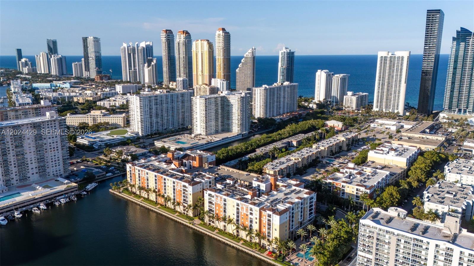 PORTO BELLAGIO CONDO - Residential