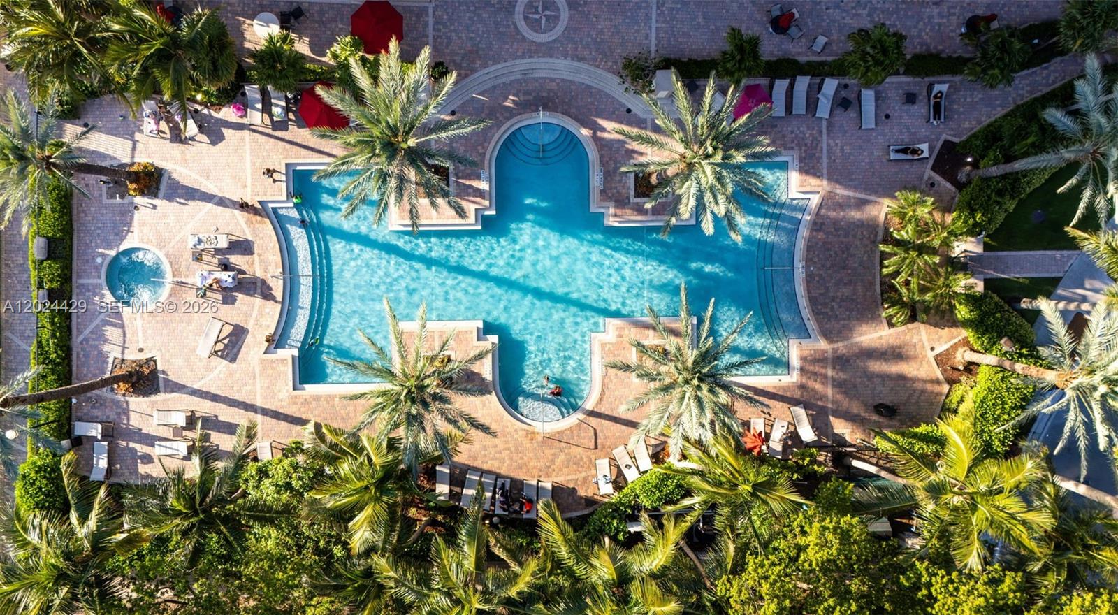 PORTO BELLAGIO CONDO - Residential