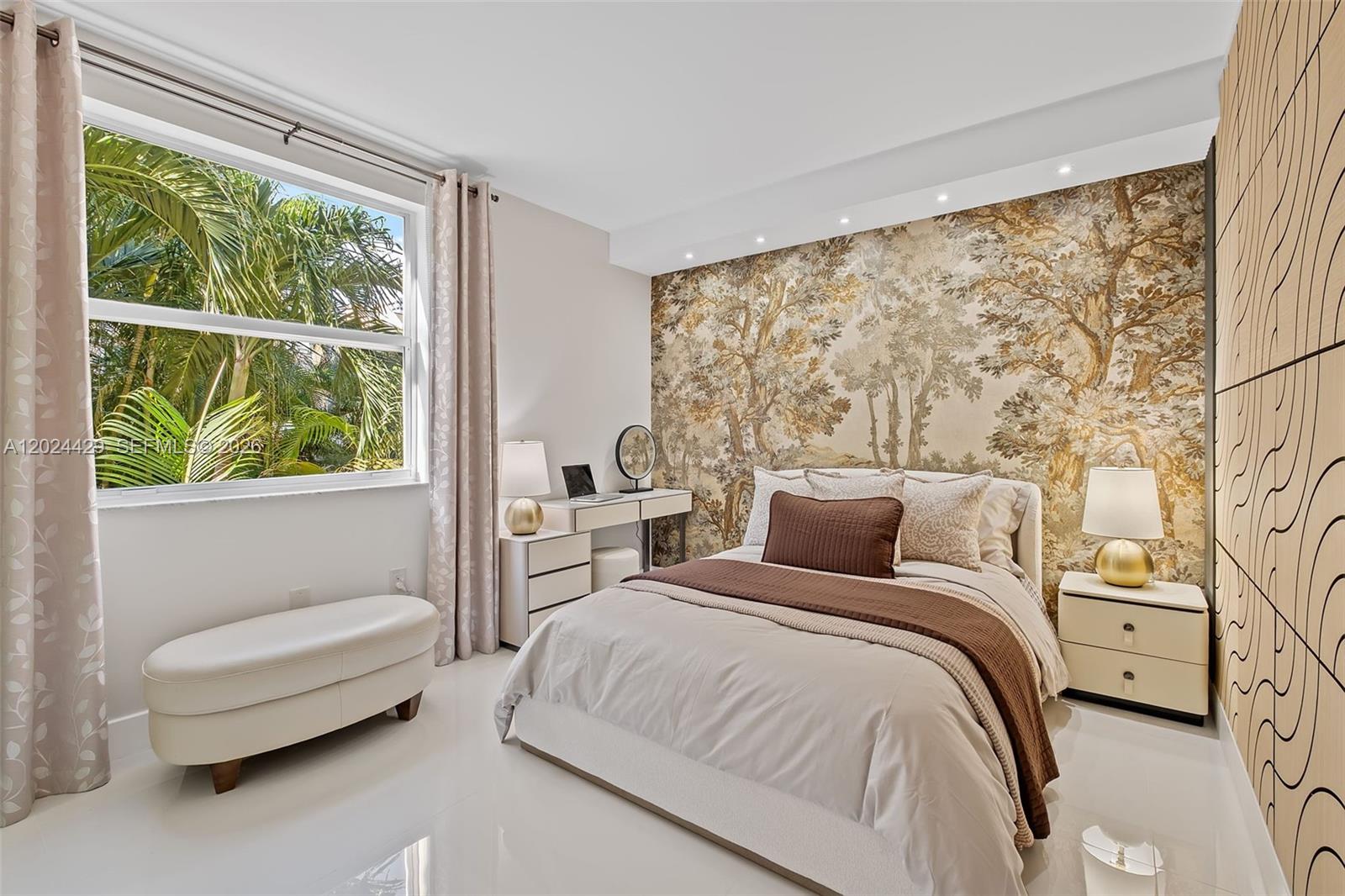 PORTO BELLAGIO CONDO - Residential