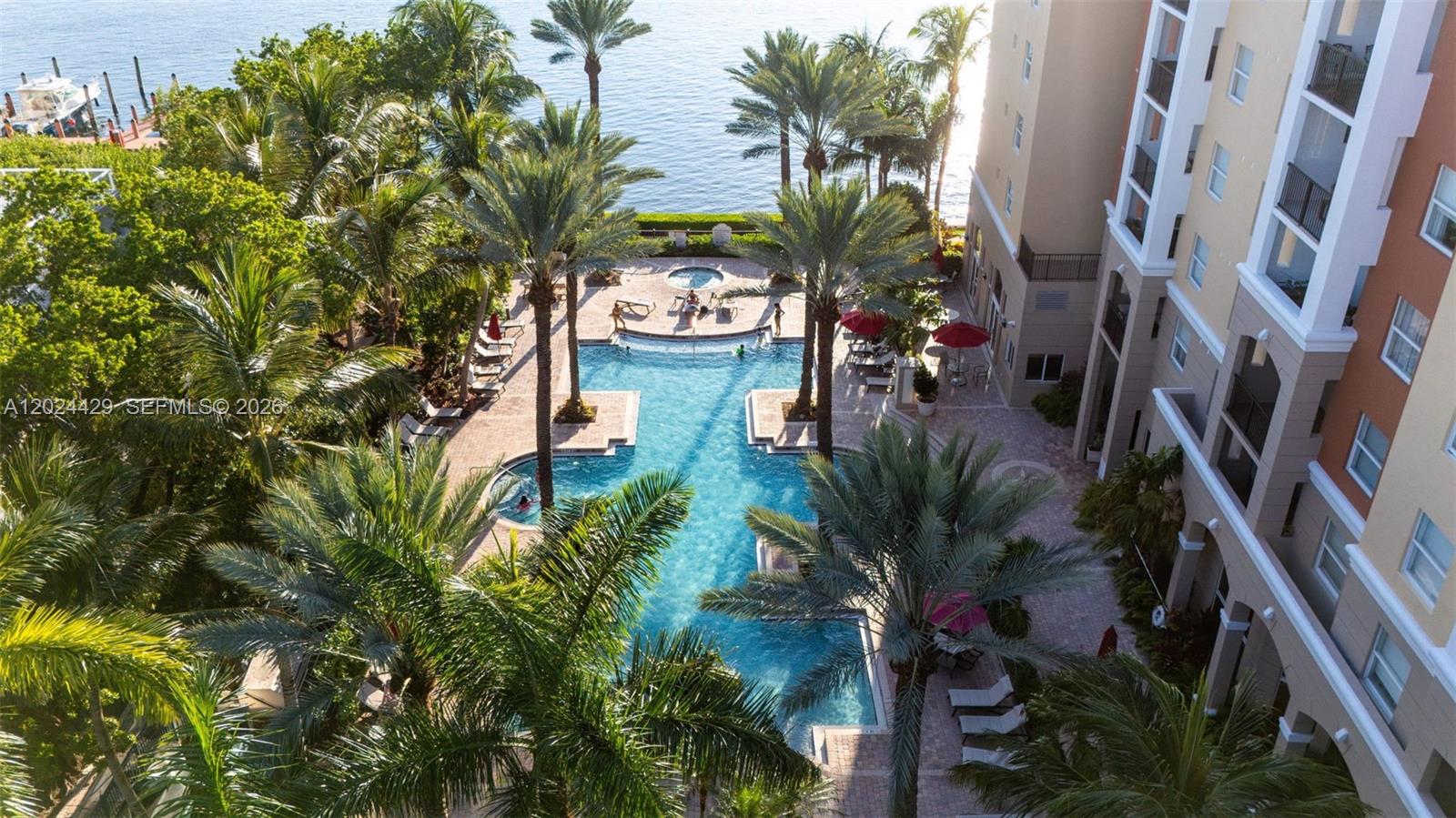 PORTO BELLAGIO CONDO - Residential