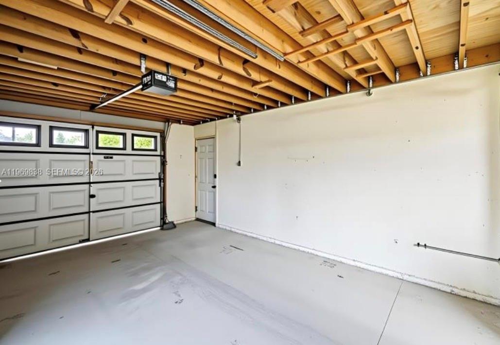 WOODED HILLS ESTATES - Residential Lease