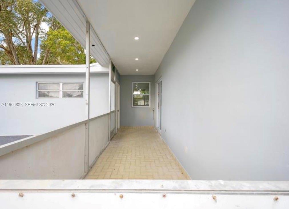 WOODED HILLS ESTATES - Residential Lease