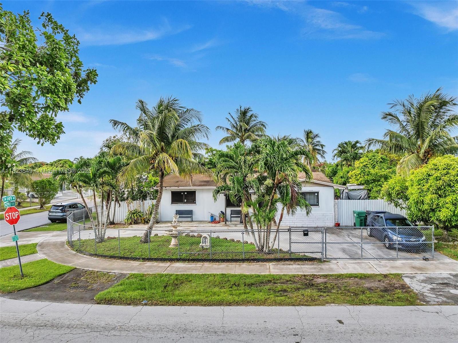 Property for Sale at 14902 Sw 297th Ter, Homestead, Miami-Dade County, Florida - Bedrooms: 3 
Bathrooms: 2  - $469,997