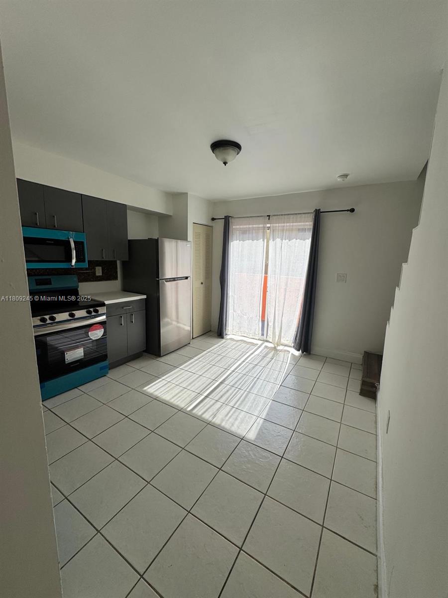 14910 Sw 82nd Ter 15-207, Miami, Broward County, Florida - 2 Bedrooms  
2 Bathrooms - 