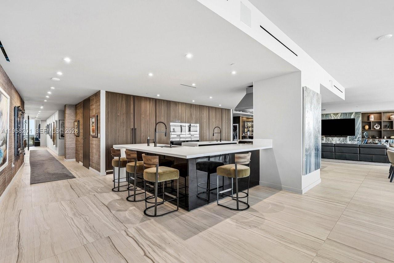 2200 FORT LAUDERDALE BEACH - Residential