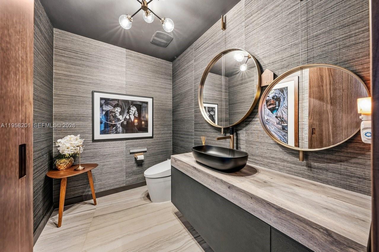 2200 FORT LAUDERDALE BEACH - Residential