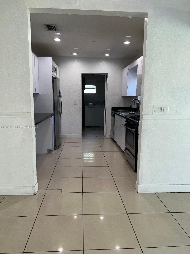 SUNSWEPT ISLE - Residential Lease