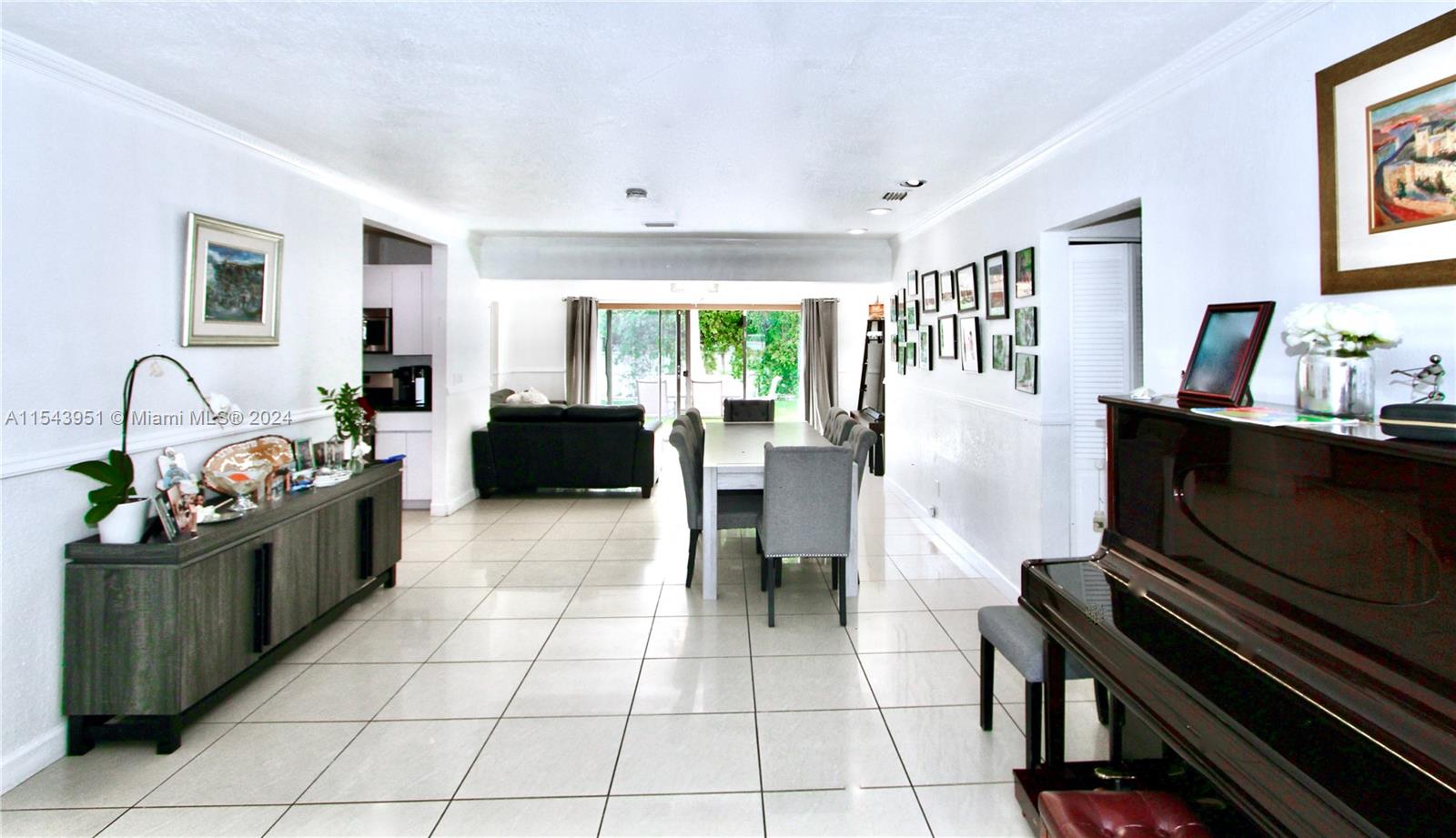 SUNSWEPT ISLE - Residential Lease