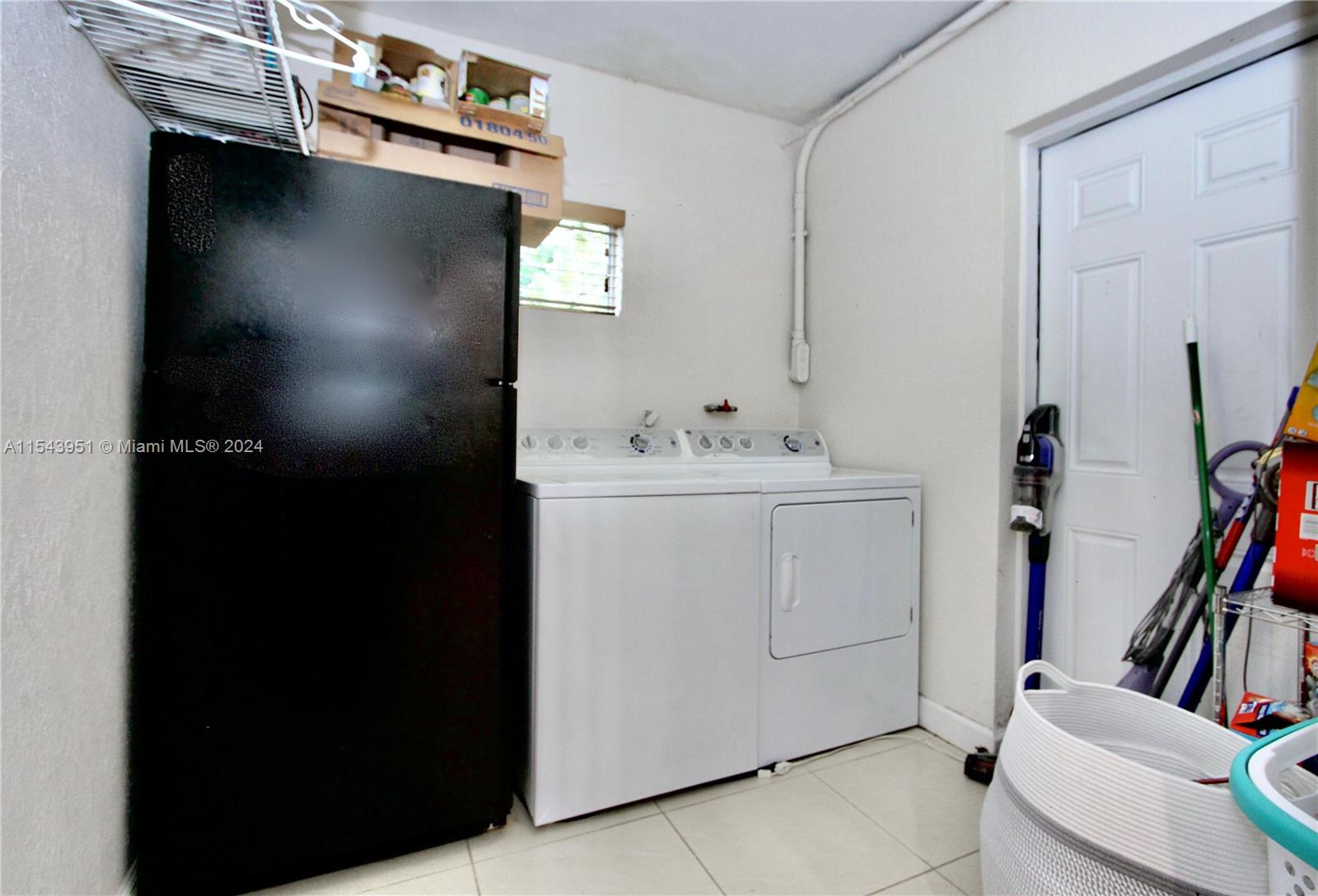 SUNSWEPT ISLE - Residential Lease