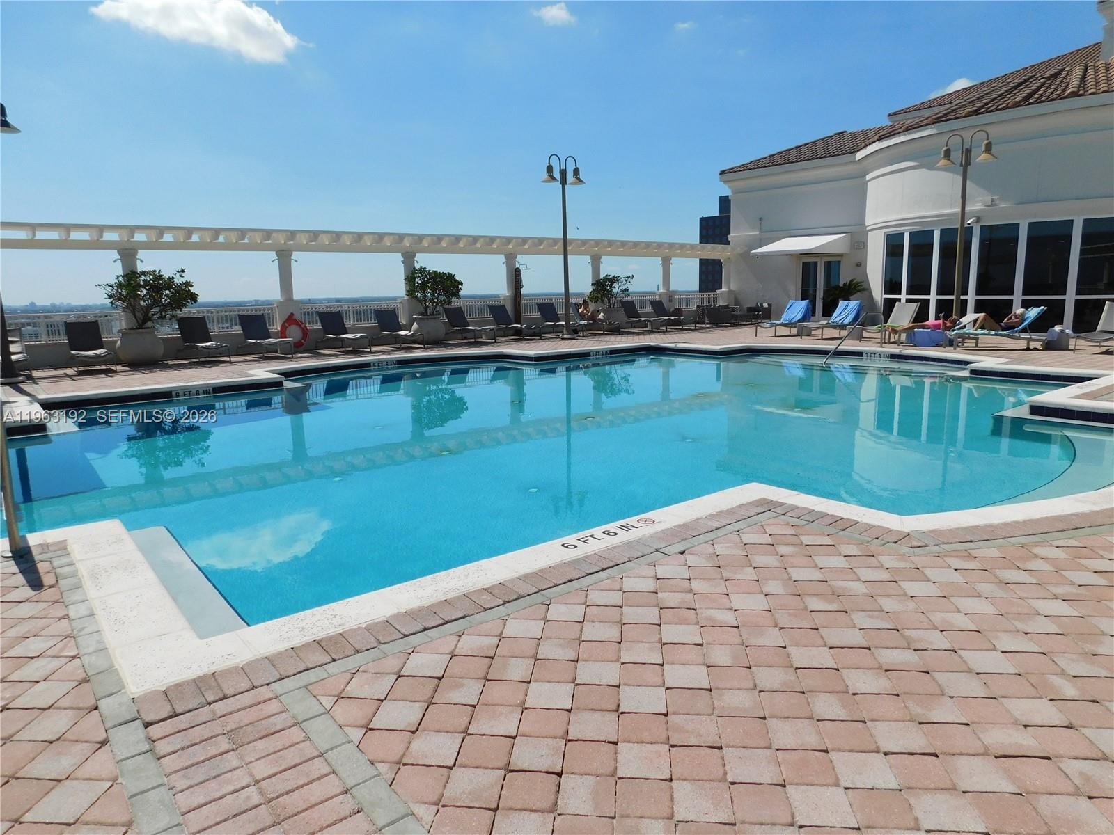 NURIVER LANDING CONDO - Residential