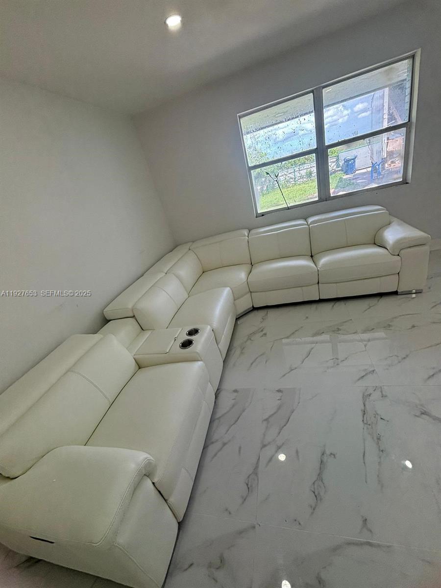 Near Florida City - Residential