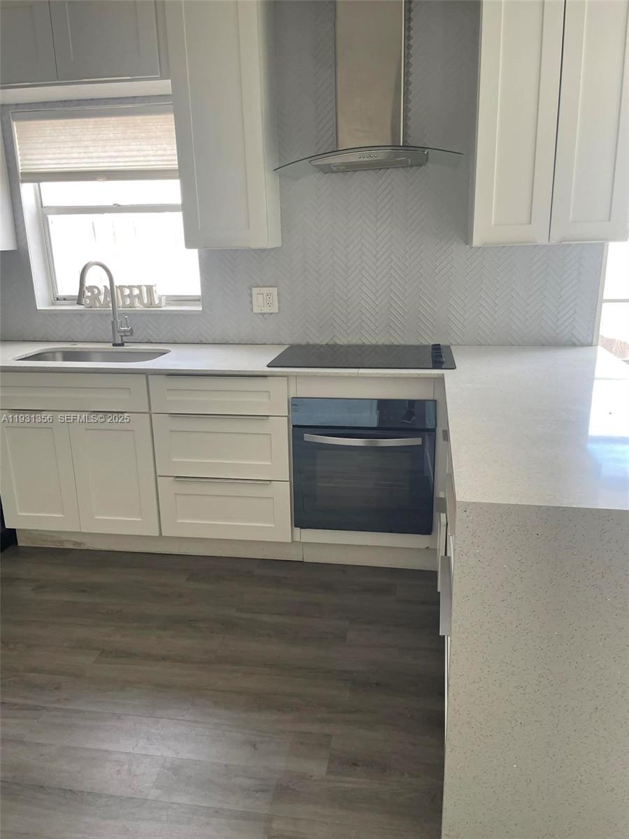 Sandalfoot Cove Sec Two - Residential