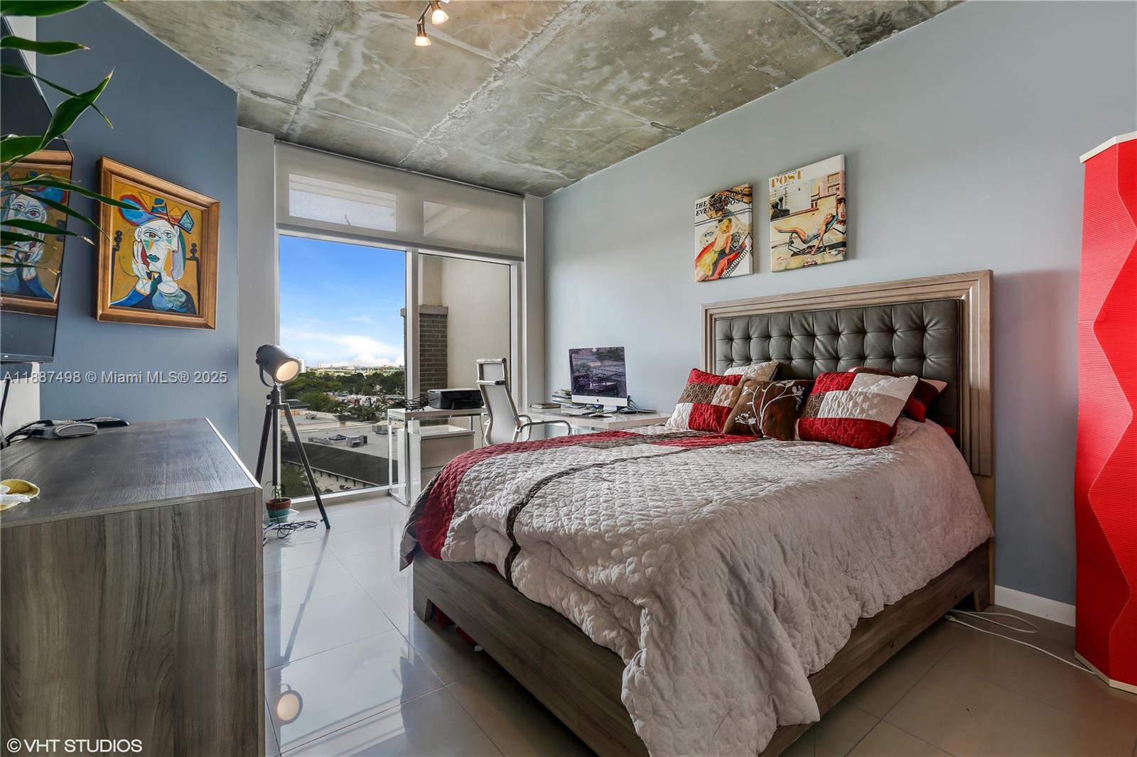 MIDBLOCK MIAMI CONDO - Residential Lease