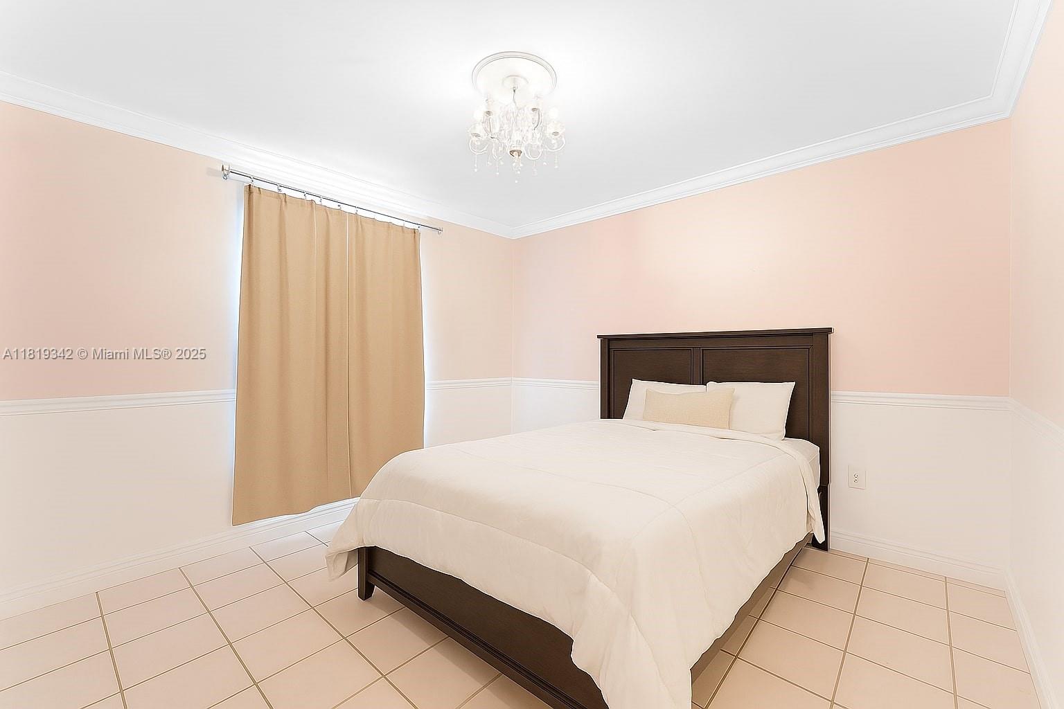 BIRD LAKES SOUTH SEC 2 - Residential Lease