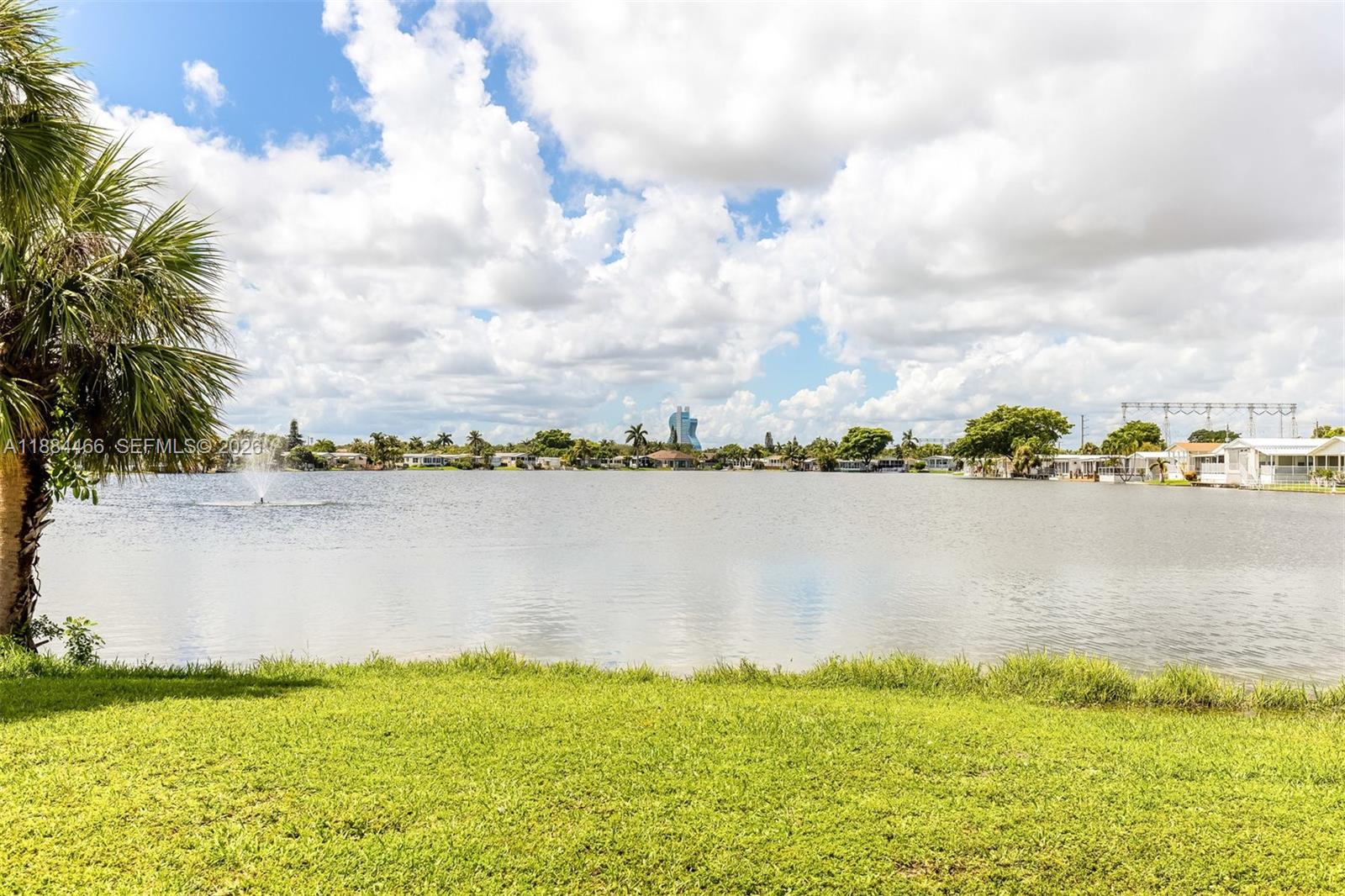 ESTATES OF FT. LAUDERDALE - Residential