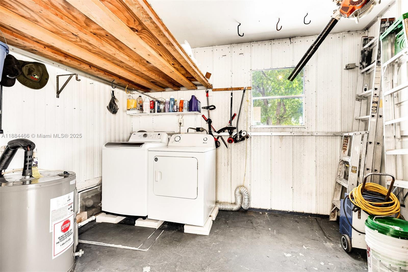 ESTATES OF FT. LAUDERDALE - Residential