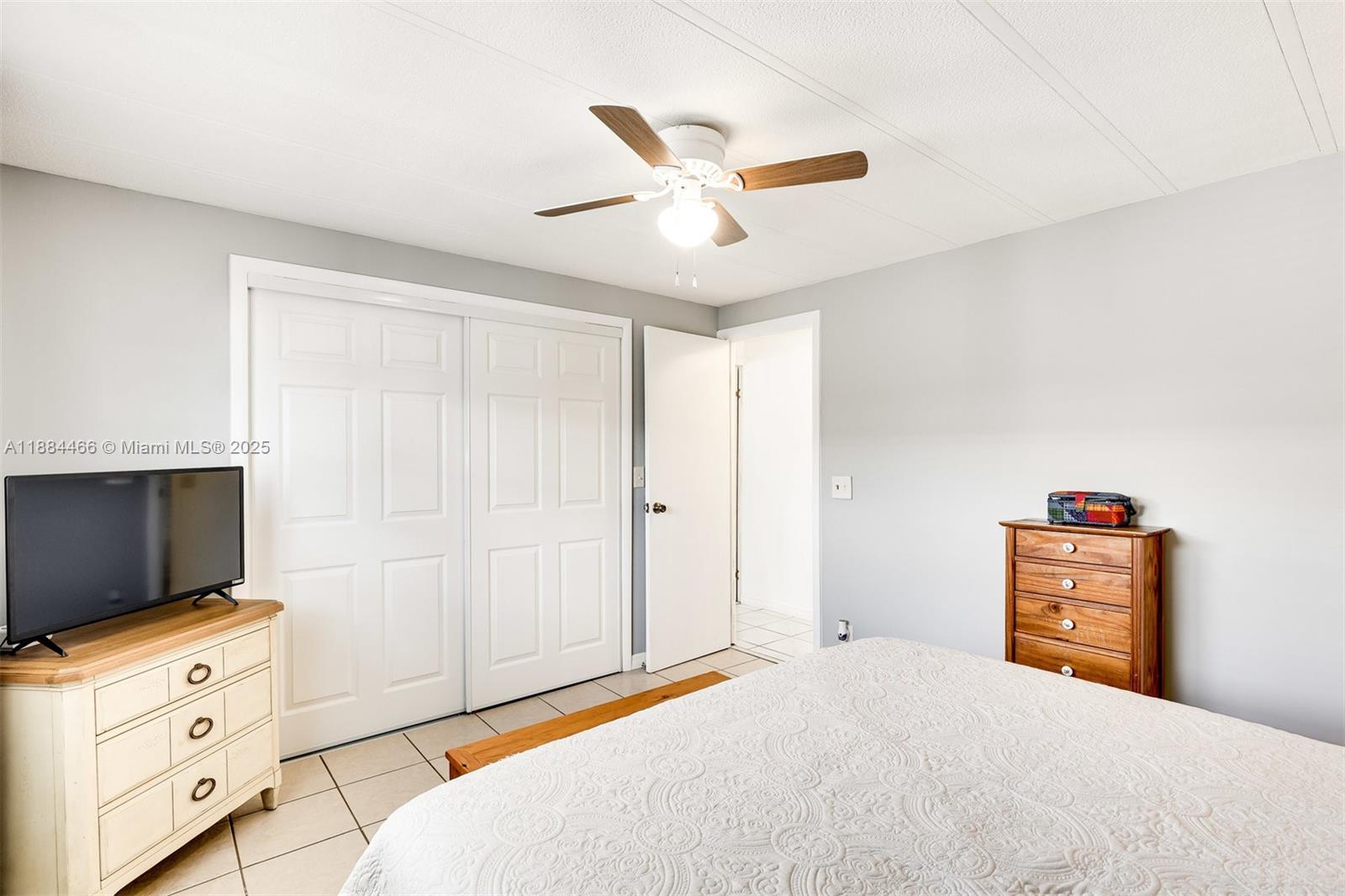 ESTATES OF FT. LAUDERDALE - Residential