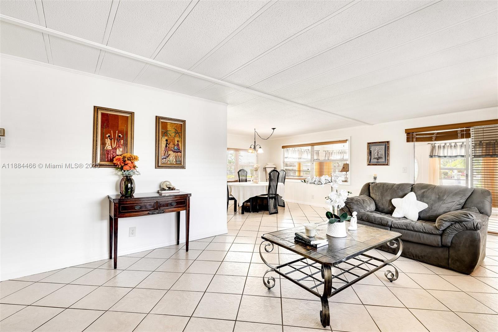 ESTATES OF FT. LAUDERDALE - Residential