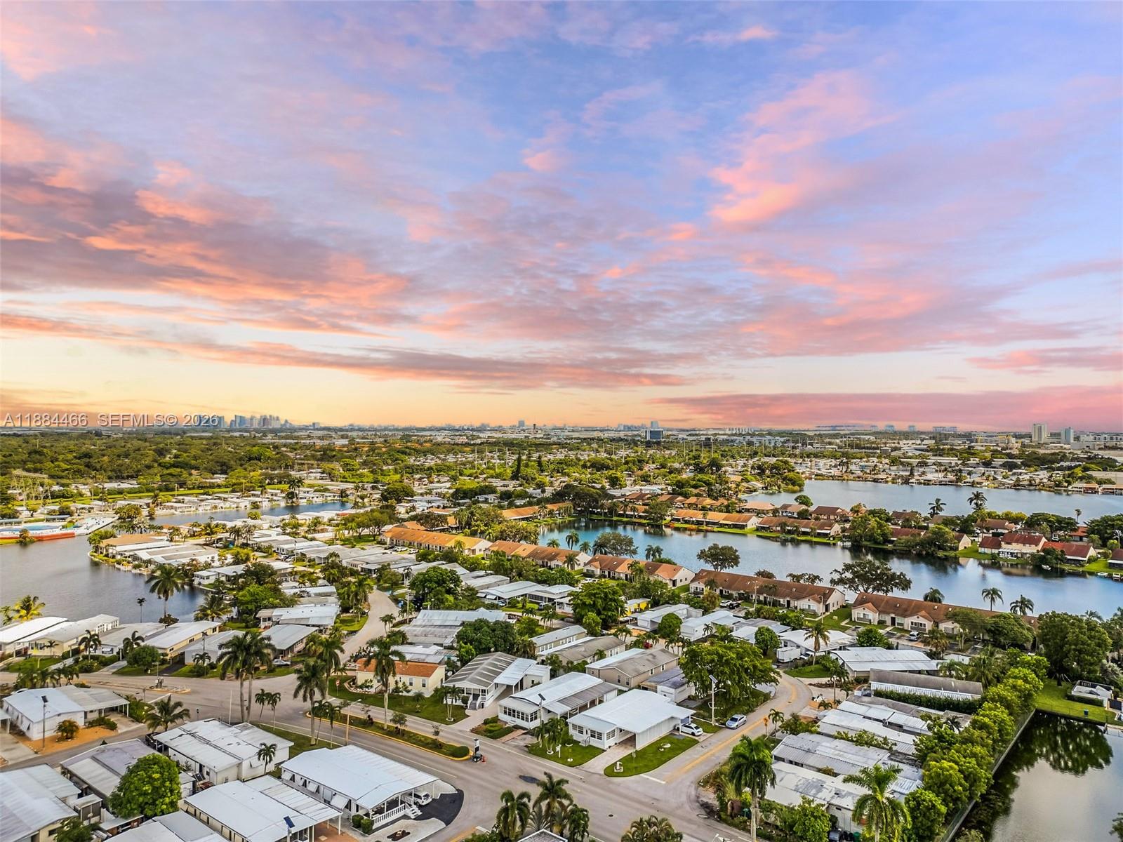 ESTATES OF FT. LAUDERDALE - Residential