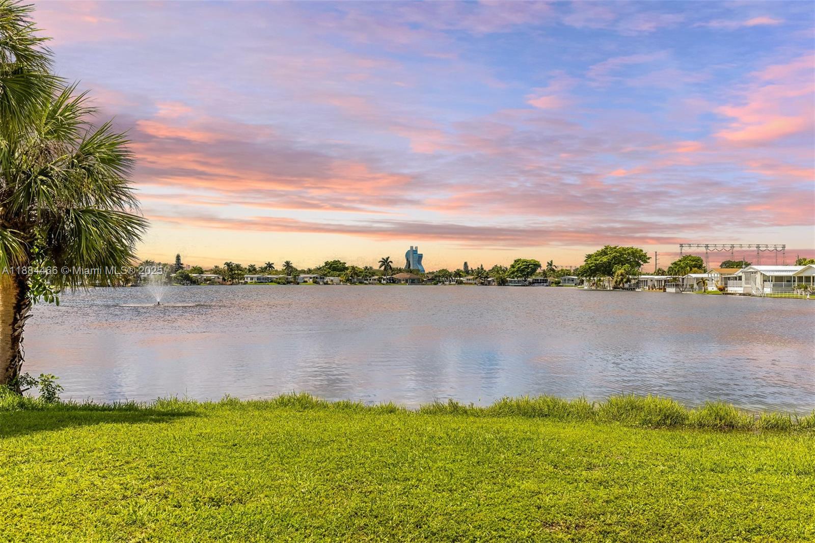 ESTATES OF FT. LAUDERDALE - Residential